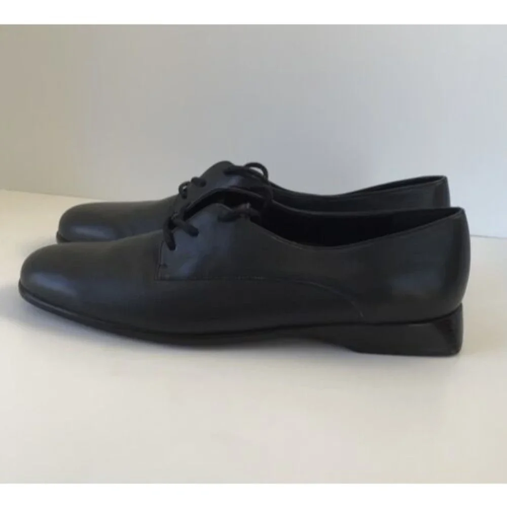 TROTTERS Women's Leather Lace Up Shoes, Deep Navy Blue (Size 9.5 N) - Picture 5 of 11